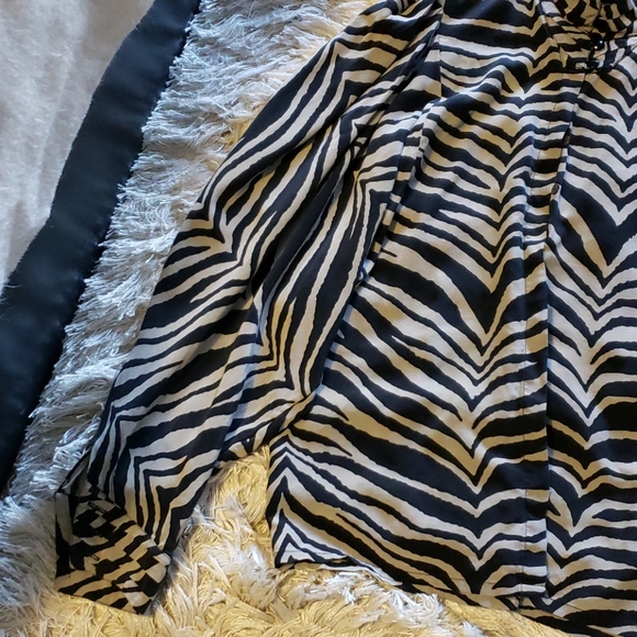 SOLD Oleg Cassini zebra print blouse - Picture 3 of 7